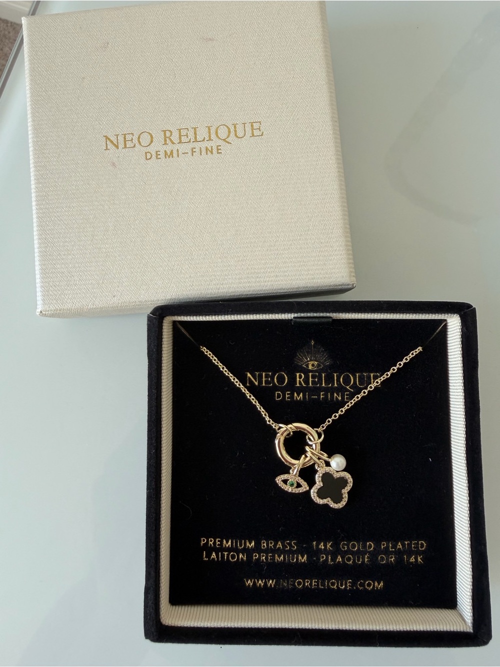 Gold Clover eye Pearl mini Charm Necklace